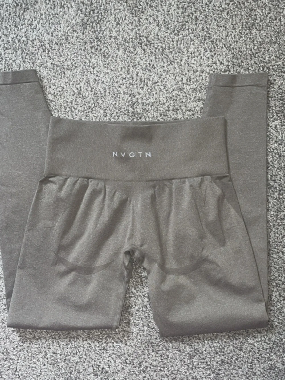 NVGTN Leggings in taupe - Picture 1 of 3